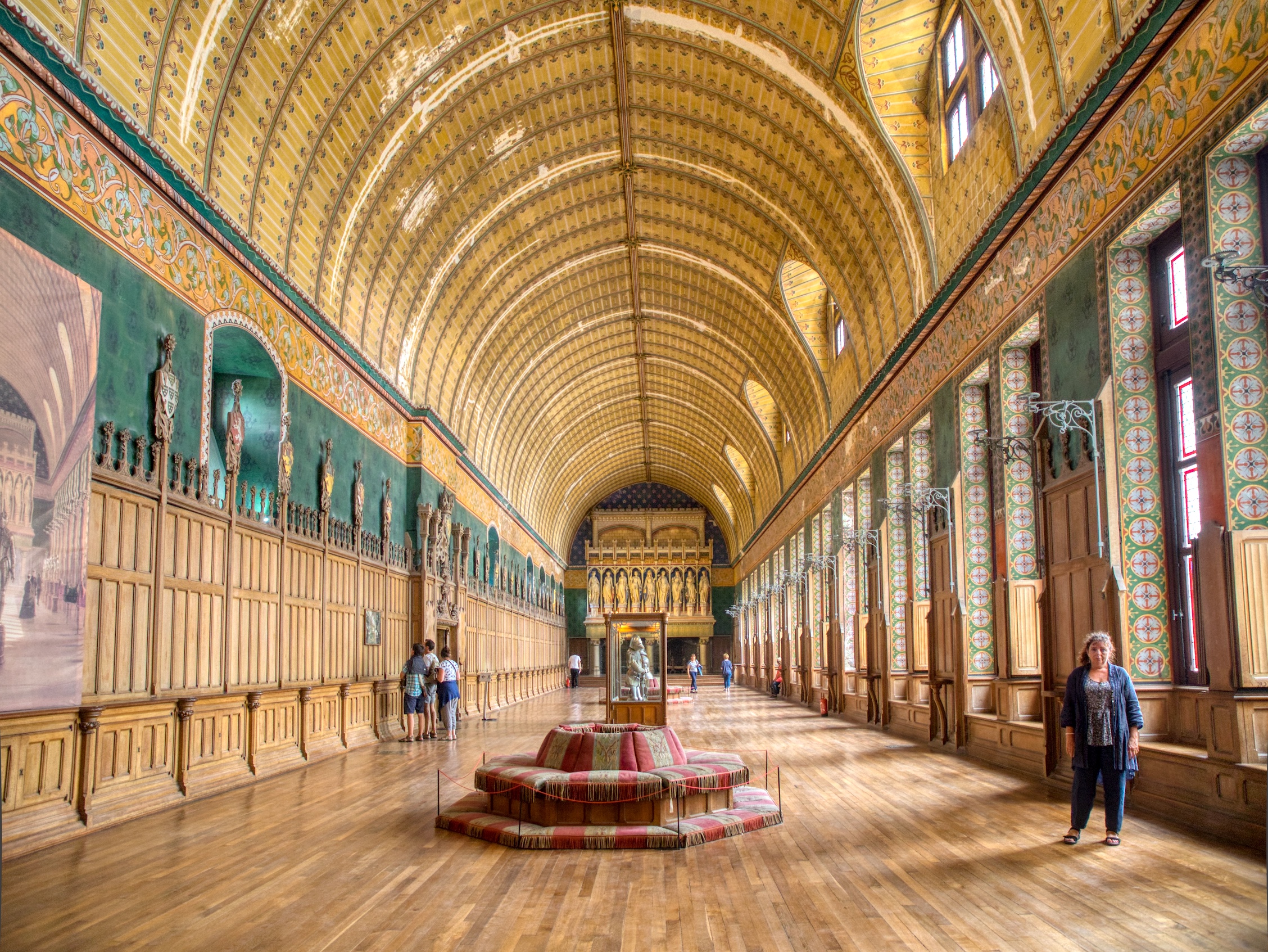 Hall of Les Neuf Preuses