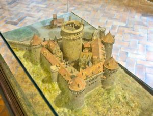 Maquette of the keep in its heyday.